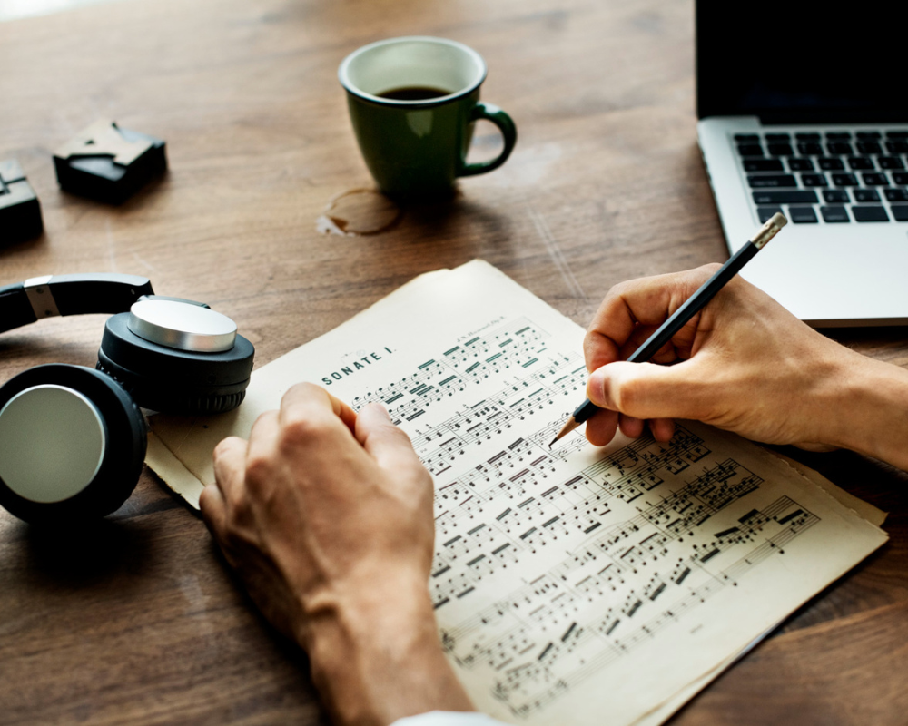 O Papel Fundamental das Editoras na Indústria da Música